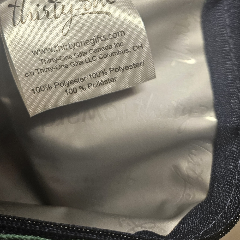 Thirsty Pouch View 6